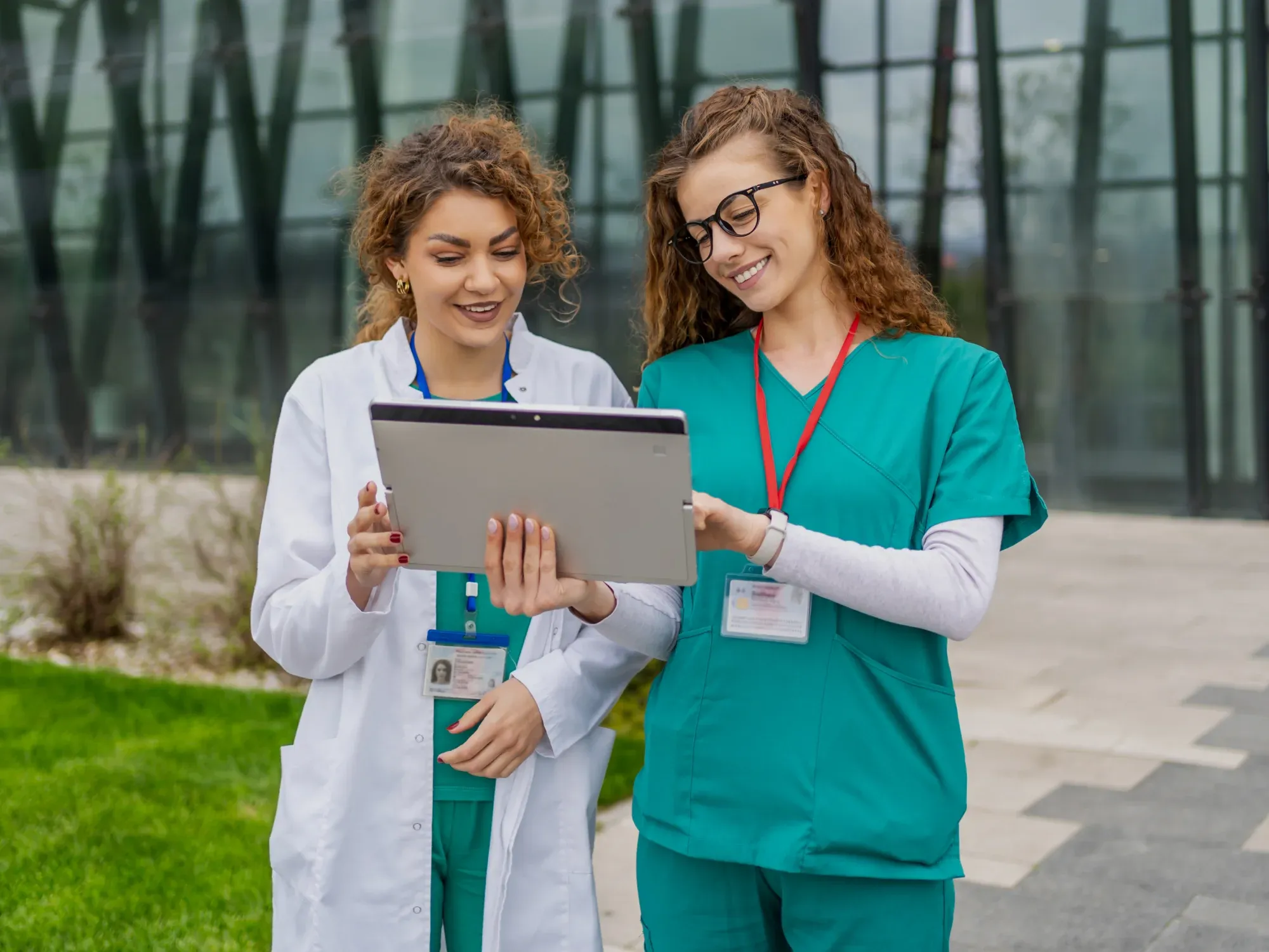 AI chatbots in healthcare: a guide for medical professionals & businesses