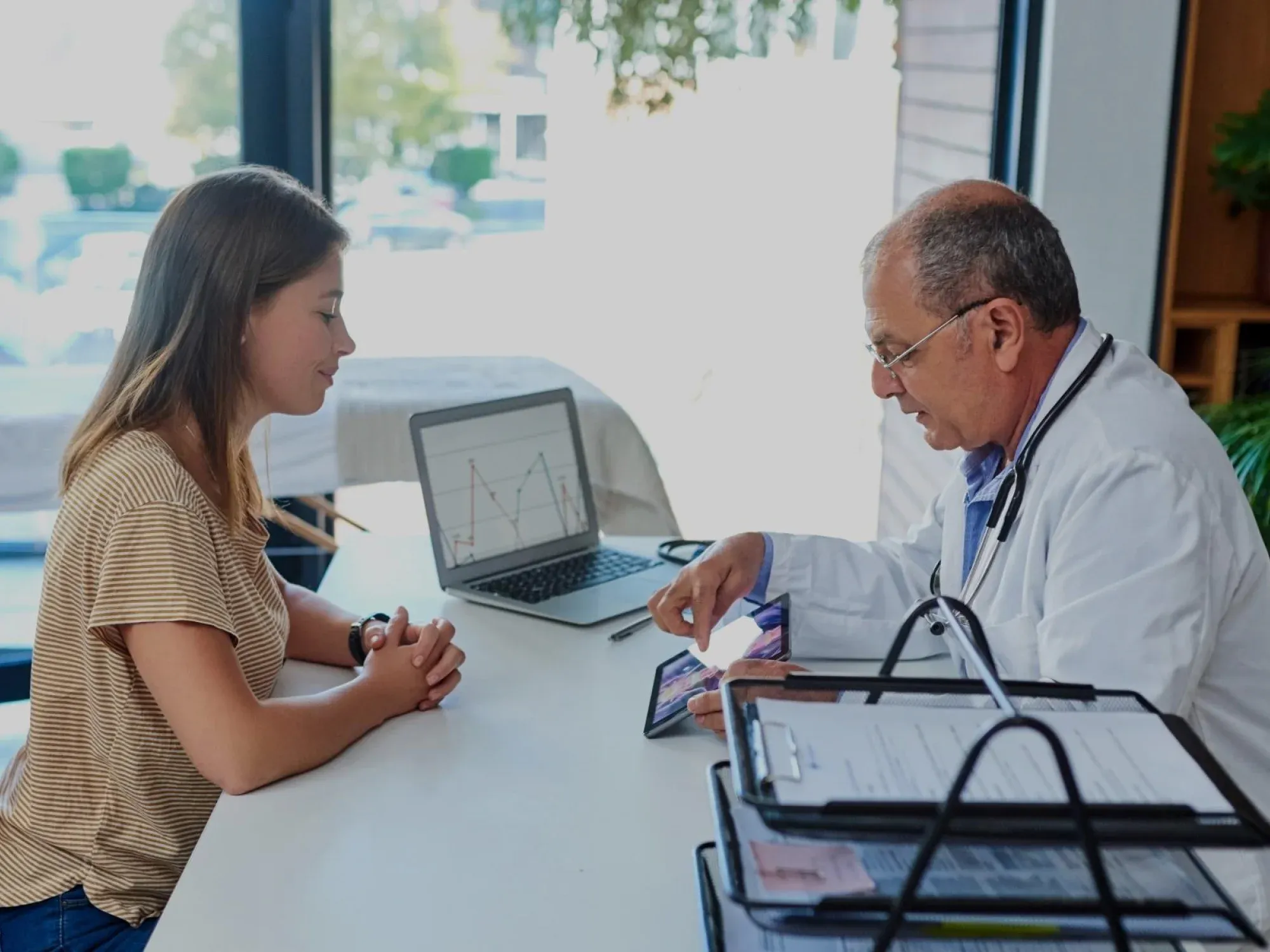 EHR Usability: Main Aspects, Benefits & Strategies