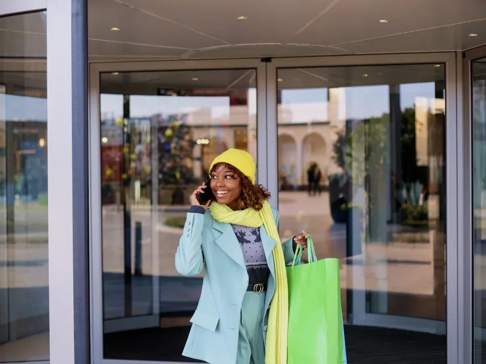 Salesforce for retail: features, success stories & payoffs