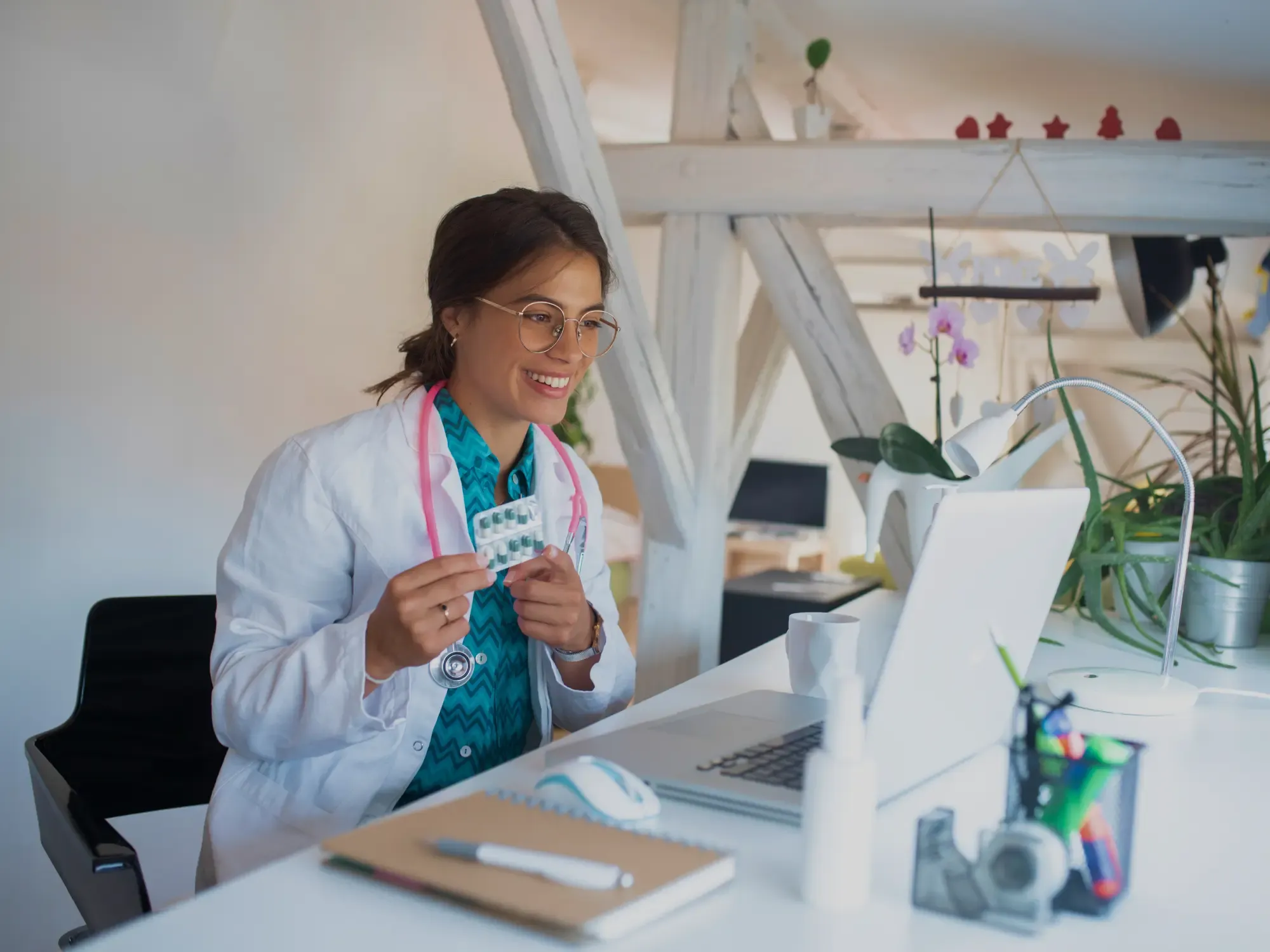 Telemedicine for primary care: key functionality, benefits & real-life cases