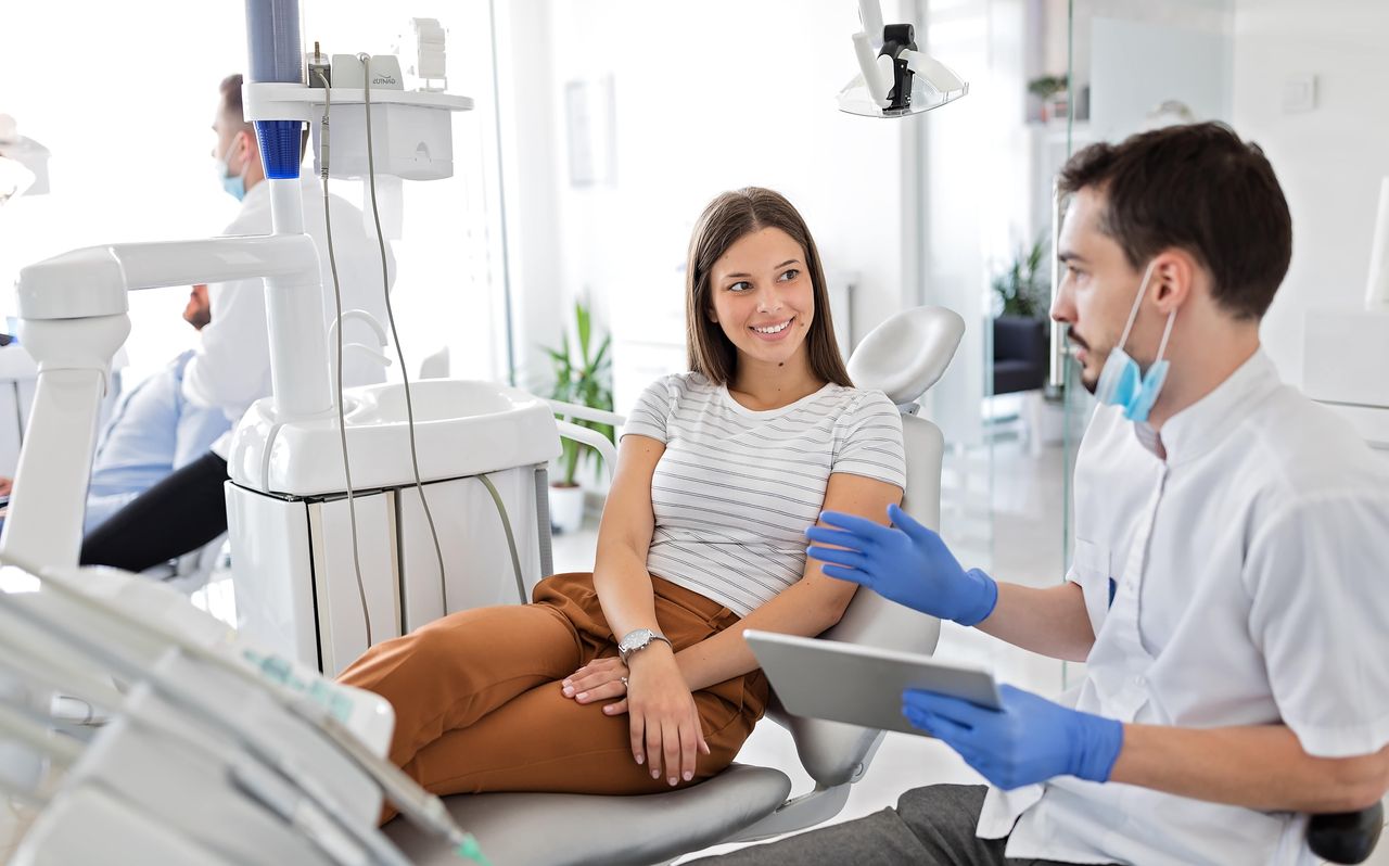 Dental EHR Software Features, Benefits & Implementation Tips